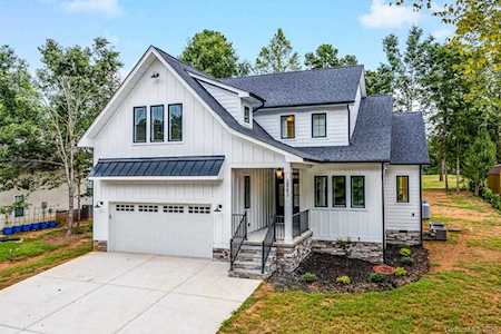 2883 Lake Shore Rd S Denver, NC 28037