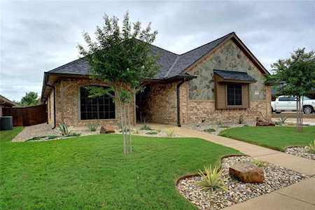 7041 Ridge Crest Drive North Richland Hills, TX 76182
