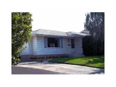 5964 Dalridge Hill NW Calgary, AB T3A 1L9