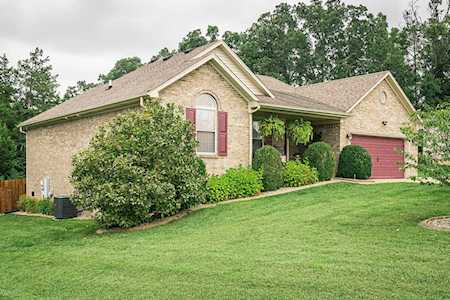 297 Berger Farm Dr Mt Washington, KY 40047