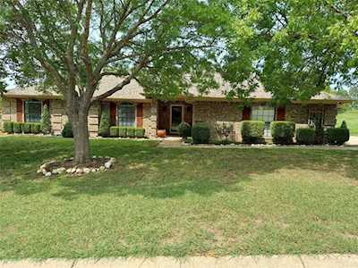 8821 Glen Hollow Drive Fort Worth, TX 76179