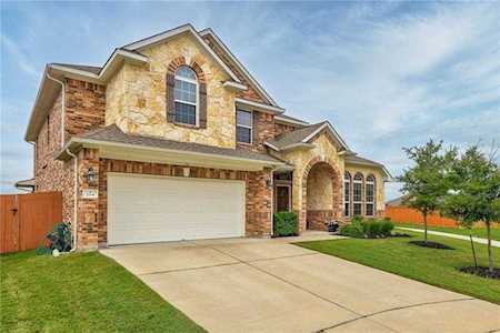 204 Tangerine Dr Buda, TX 78610