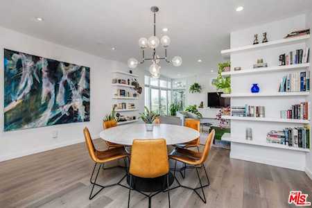 3019 3rd Street #304 Santa Monica, CA 90405