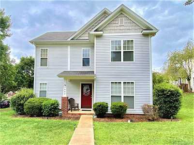 7603 Rolling Meadows Ln Huntersville, NC 28078