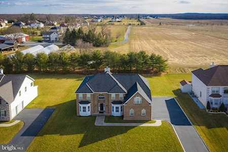 16 Skeba Dr Monroe Twp, NJ 08831