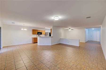 324 Tobin DR Buda, TX 78610