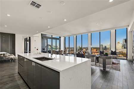 3107 Peachtree Rd NE #1902 Atlanta, GA 30305