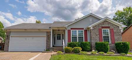9207 Fairridge Dr Louisville, KY 40229