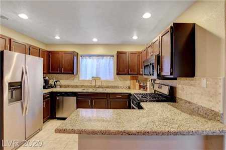 6011 Chisolm Trl Las Vegas, NV 89118