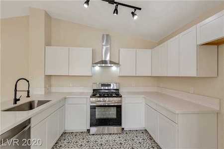 716 Yacht Harbor Dr #203 Las Vegas, NV 89145