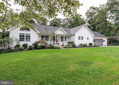 1705 Perry Cove Rd Pasadena, MD 21122