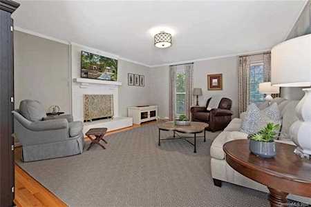 2417 Deering Dr Charlotte, NC 28210