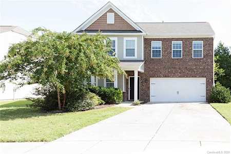 13807 Sunrise View Dr Charlotte, NC 28278