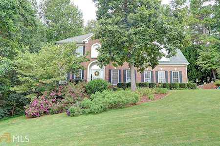 4521 Weston Dr Lilburn, GA 30047