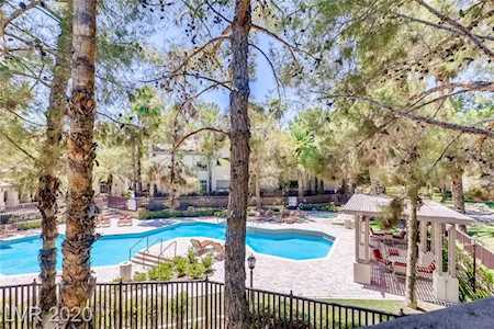 8309 Cherry Glaze #204 Las Vegas, NV 89145
