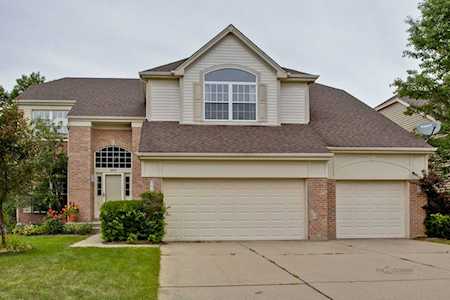 3250 Indian Creek Dr Buffalo Grove, IL 60089