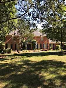 4335 Montibello Dr Charlotte, NC 28226