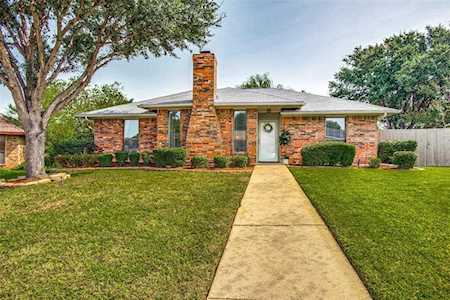 218 Barclay Avenue Coppell, TX 75019