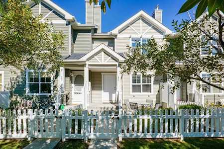 261 Elgin Gardens SE Calgary, AB T2Z 4T6