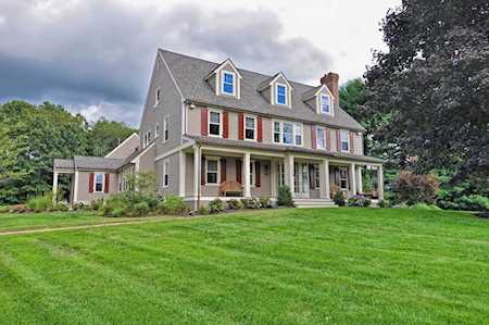 135 Everett St Natick, MA 01760