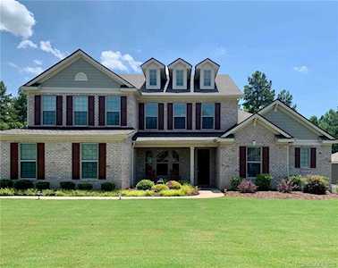 105 Abbeville Ln Mooresville, NC 28117