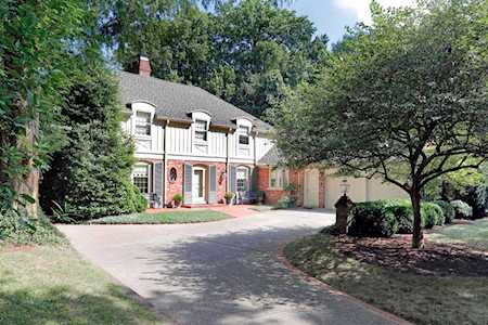 213 Chinoe Road Lexington, KY 40502