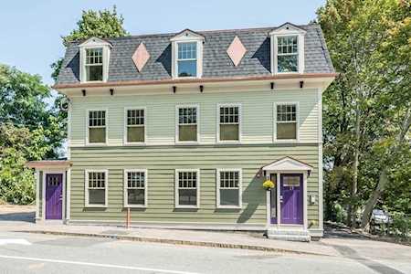 17 Neponset St #three Canton, MA 02021