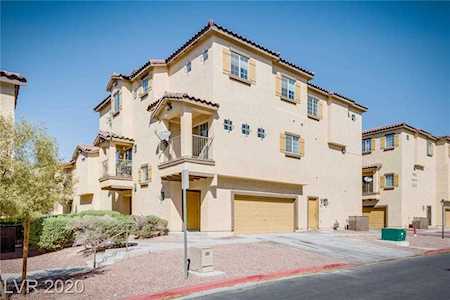 5945 Palmilla St #2 North Las Vegas, NV 89031