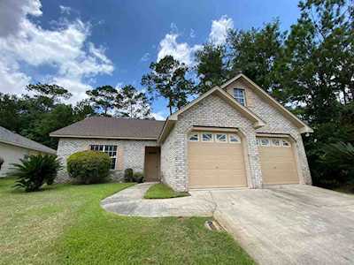 8255 Charrington Forest Blvd Tallahassee, FL 32312