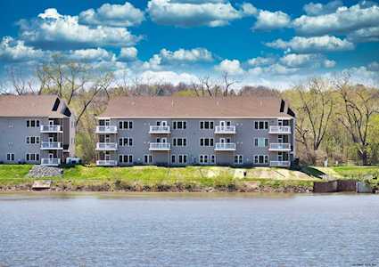 8101 Admirals Walk Dr Cohoes, NY 12047