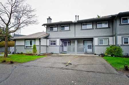 7172 Coach Hill Rd SW Calgary, AB T3H 1C8