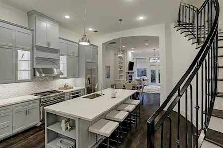 4918 Gibson St Houston, TX 77007