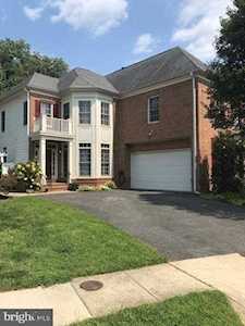 744 Pearson Point Place Annapolis, MD 21401