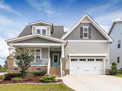 2528 Glade Mill Court Fuquay Varina, NC 27526