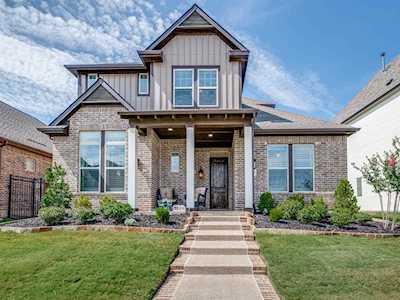 1323 Viridian Park Lane Arlington, TX 76005