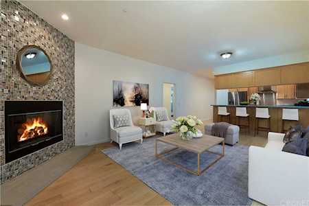 3855 Ridgemoor Road Studio City, CA 91604