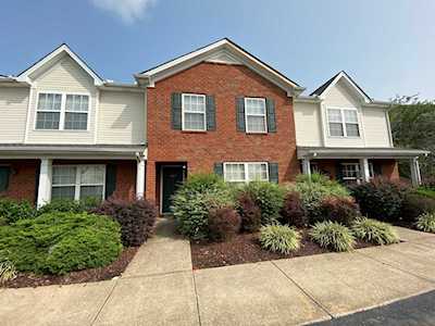 3057 London View Dr Murfreesboro, TN 37128