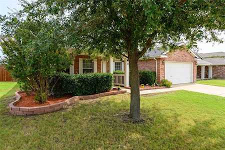 222 Cedar Crest Drive Justin, TX 76247