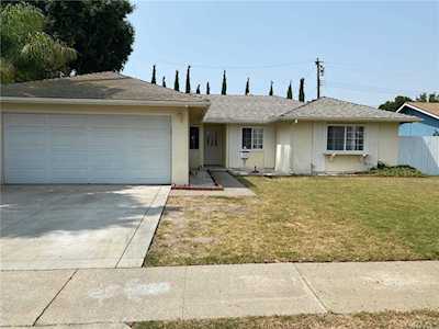 15641 Mayflower Lane Huntington Beach, CA 92647