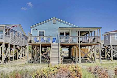 4023 E Beach Drive Oak Island Beach, NC 28465