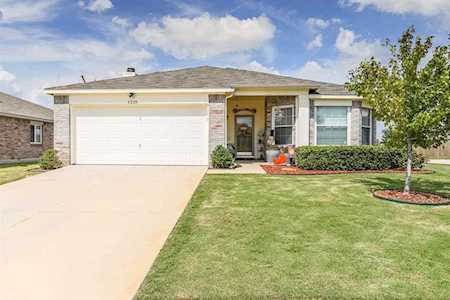 1235 Eagles Nest Trail Krum, TX 76249