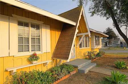 20822 Norwalk Boulevard Lakewood, CA 90715