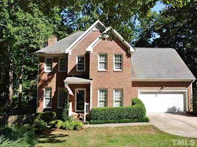 3220 Watkins Glen Court Raleigh, NC 27613