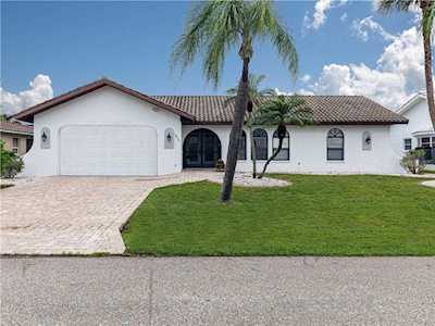 2814 La Mancha Ct Punta Gorda, FL 33950