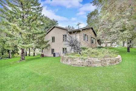 221 N Concord Ave Watertown, WI 53094-4003