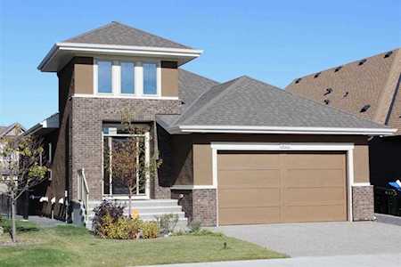 322 Shawnee Blvd SW Calgary, AB T2Y 0P4