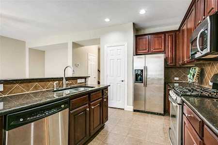 6810 Oeste Drive Irving, TX 75039