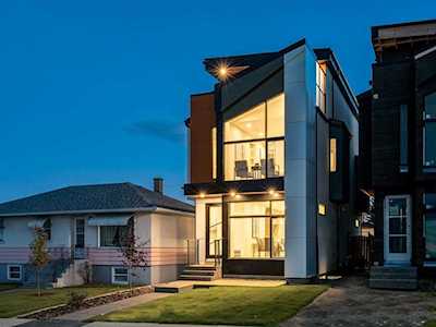 615 Alberta Ave SE Calgary, AB T2G 4K5