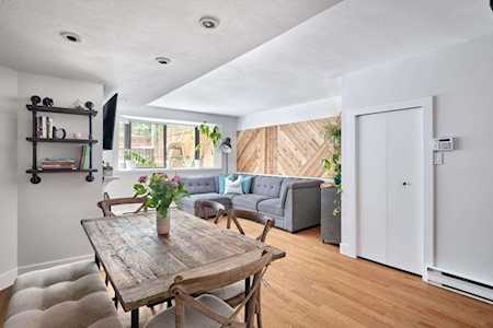 1922 W 7th Avenue #104 Vancouver, BC V6J 1T1