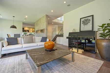 3285 Colwood Drive North Vancouver, BC V7R 2R5